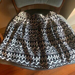 Black and White Mini Skirt Medium